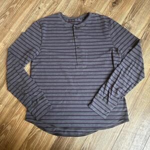 Lululemon Shirt Mens M? Gray Purple T.H.E. Henley Stripe T-Shirt Metal Vent